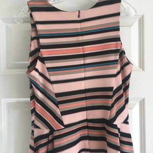 Flattering stripped dress with great silhouette